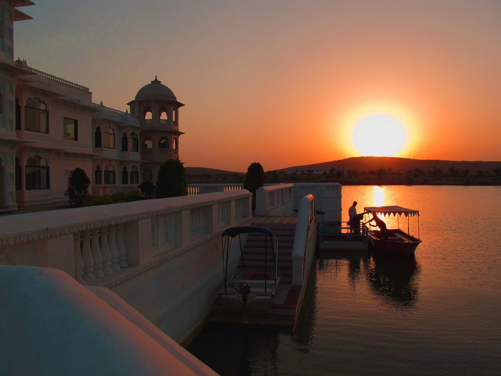Juesta Lake Nahargarh Palace, Chittorgarh Pārsoli 외부 사진