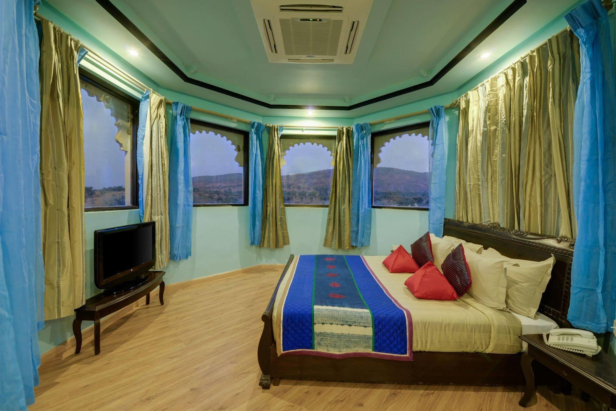 Juesta Lake Nahargarh Palace, Chittorgarh Pārsoli 외부 사진